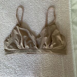 Skims fits everybody bralette